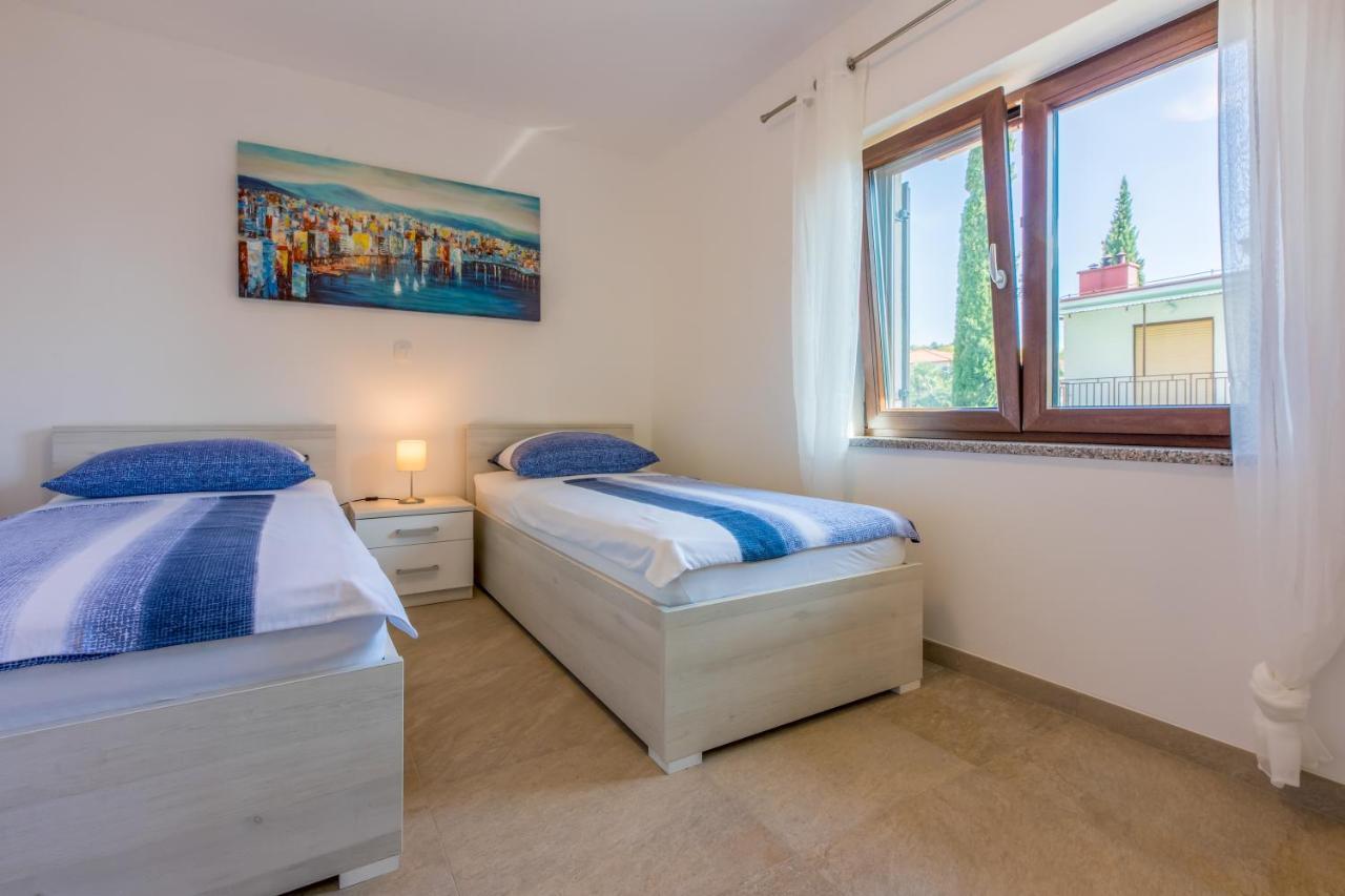 Anton 3 Apartment Crikvenica Exterior photo